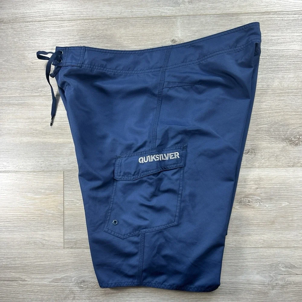 Vintage Mens 36 Quiksilver Board Shorts Navy Blue Surfboard Surfing Surf Trunks - Picture 1 of 9